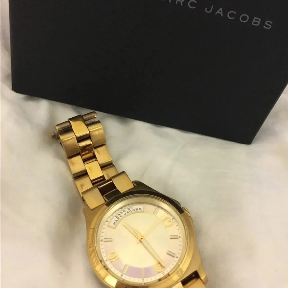 Marc Jacobs 3231 Watch - Picture 2 of 5